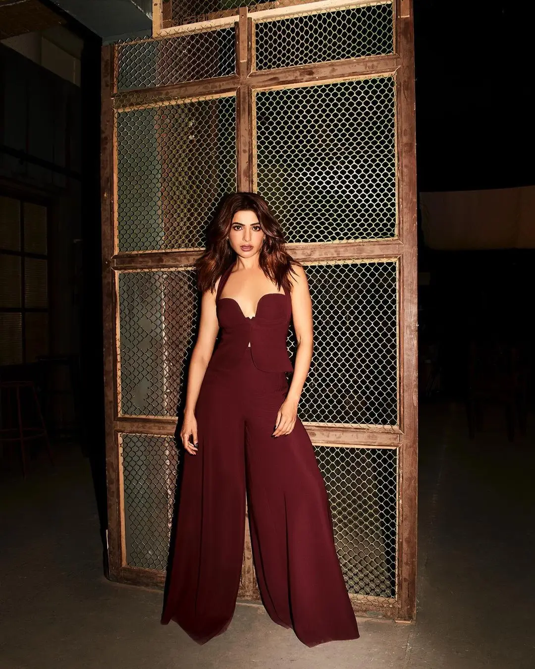 Mumbai Girl Samantha Ruth Prabhu in Sleeveless Maroon Top Pant